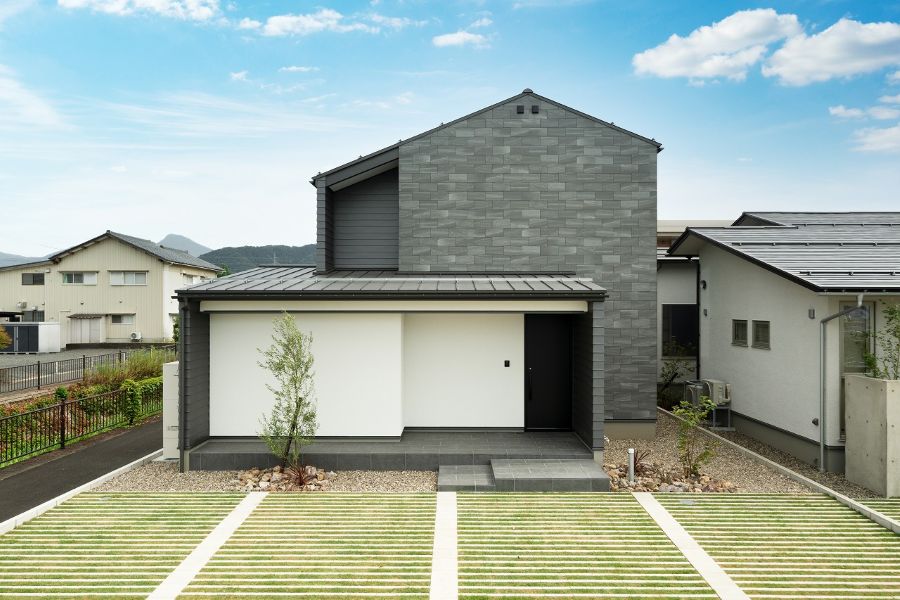 モダンな外観の住宅