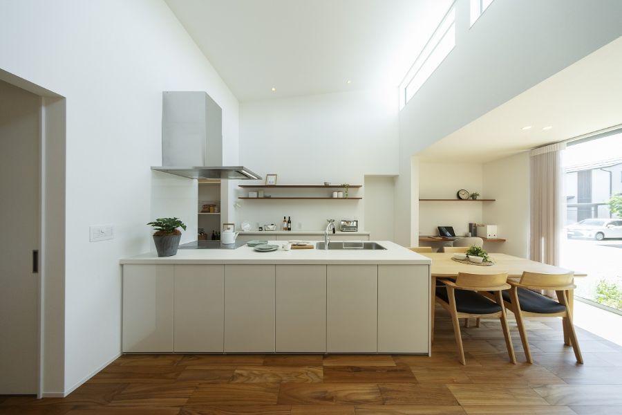 明るいダイニングキッチン