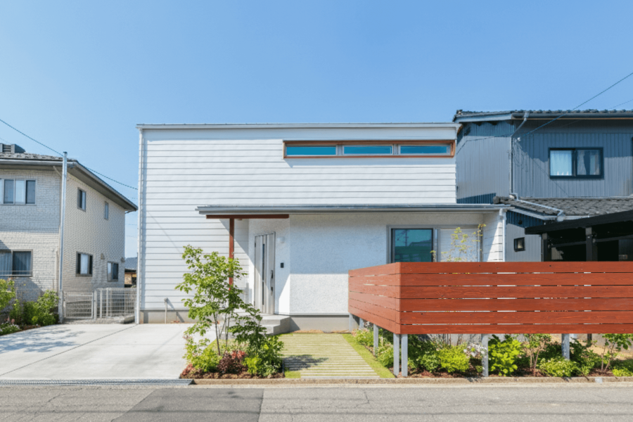 白い軒ゼロ住宅