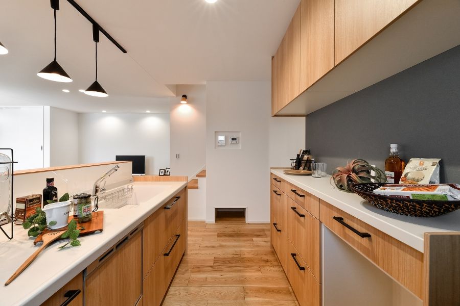 木質系のキッチン
